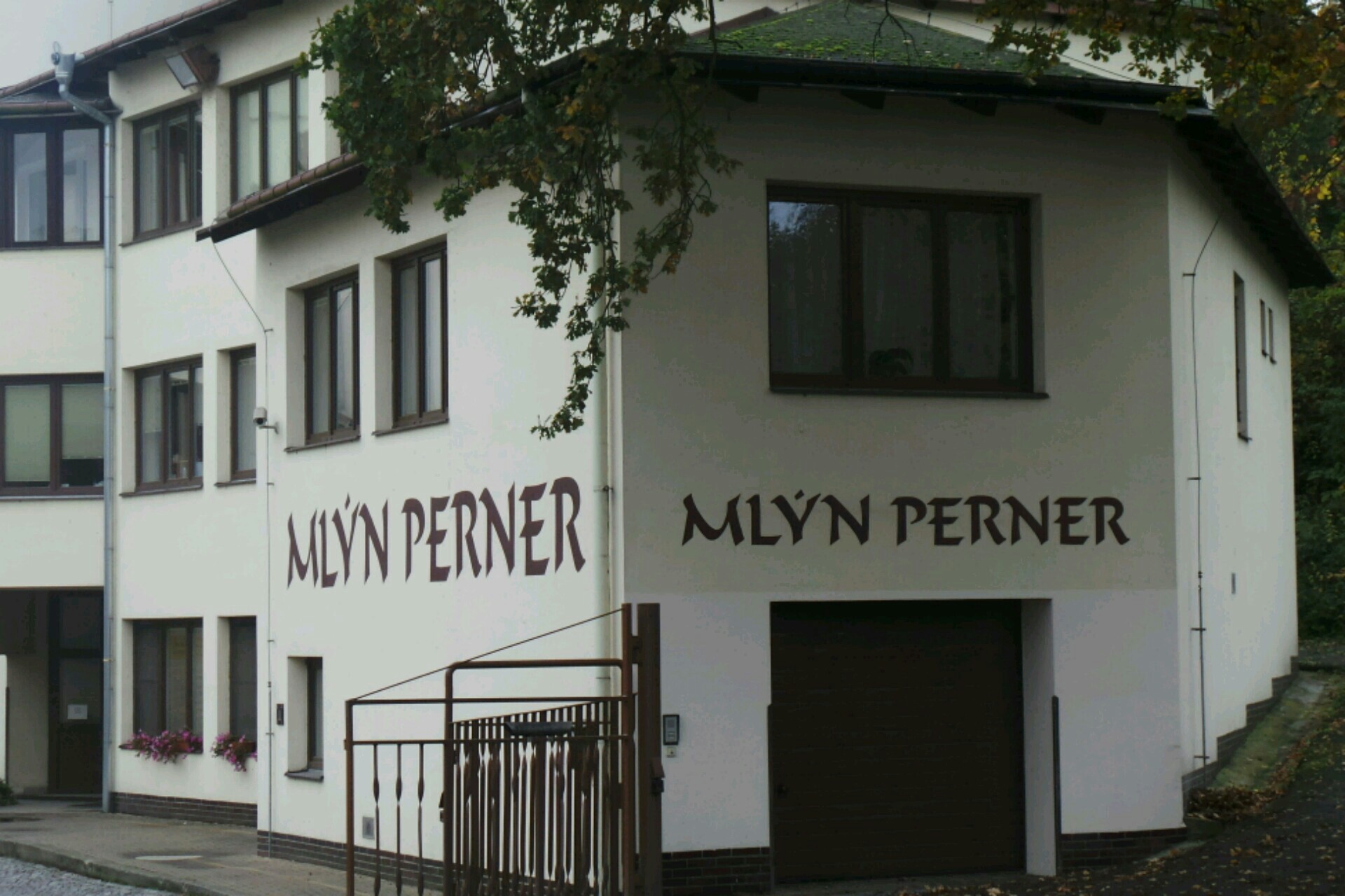 MLÝN PERNER SVIJANY, spol. s r.o.