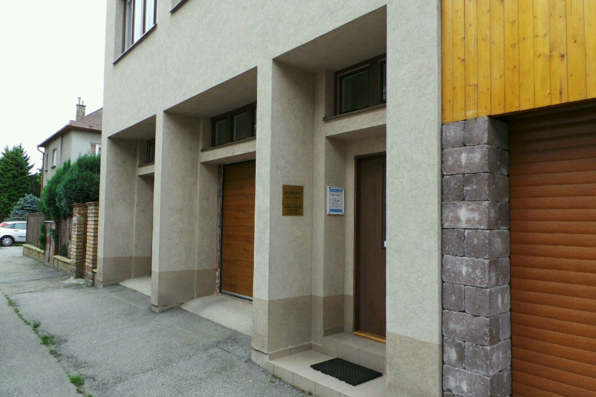 MUDr. Lenka Čápová