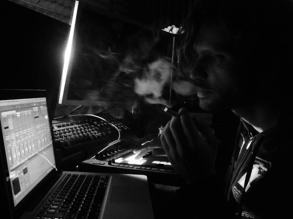 DJ Dekades foto 4