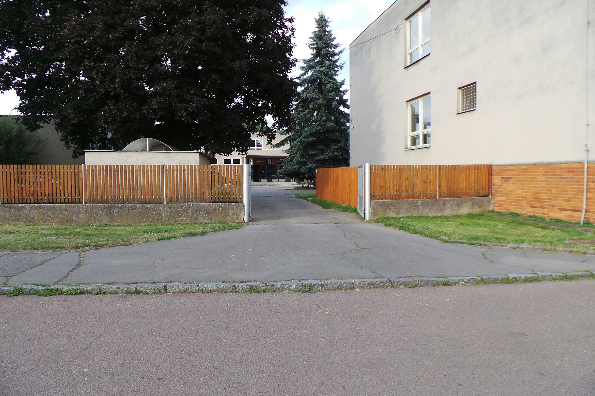 ZŠ Chrudim, U Stadionu foto 2