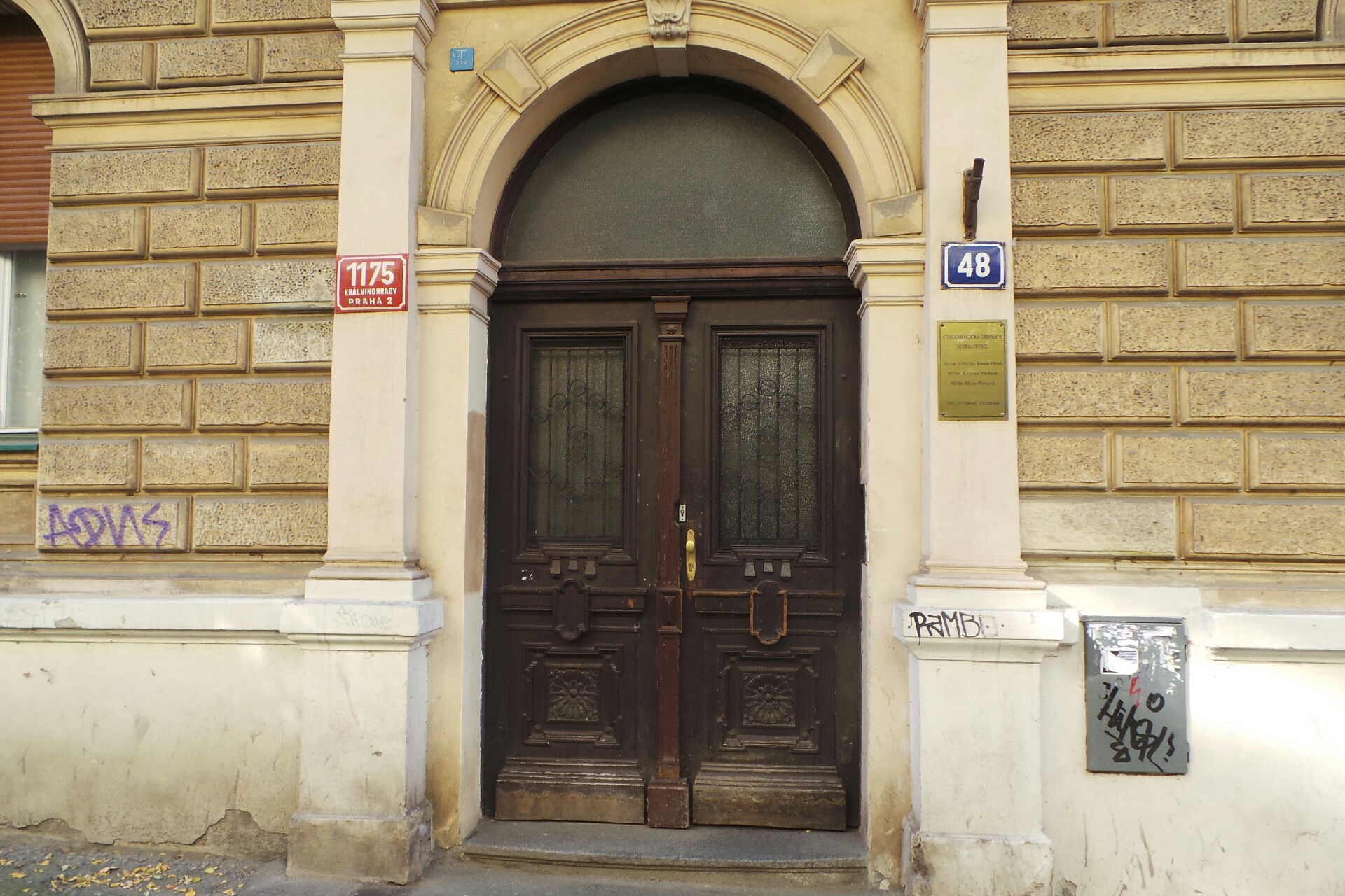 MUDr. Tomáš Pávek - stomatologie