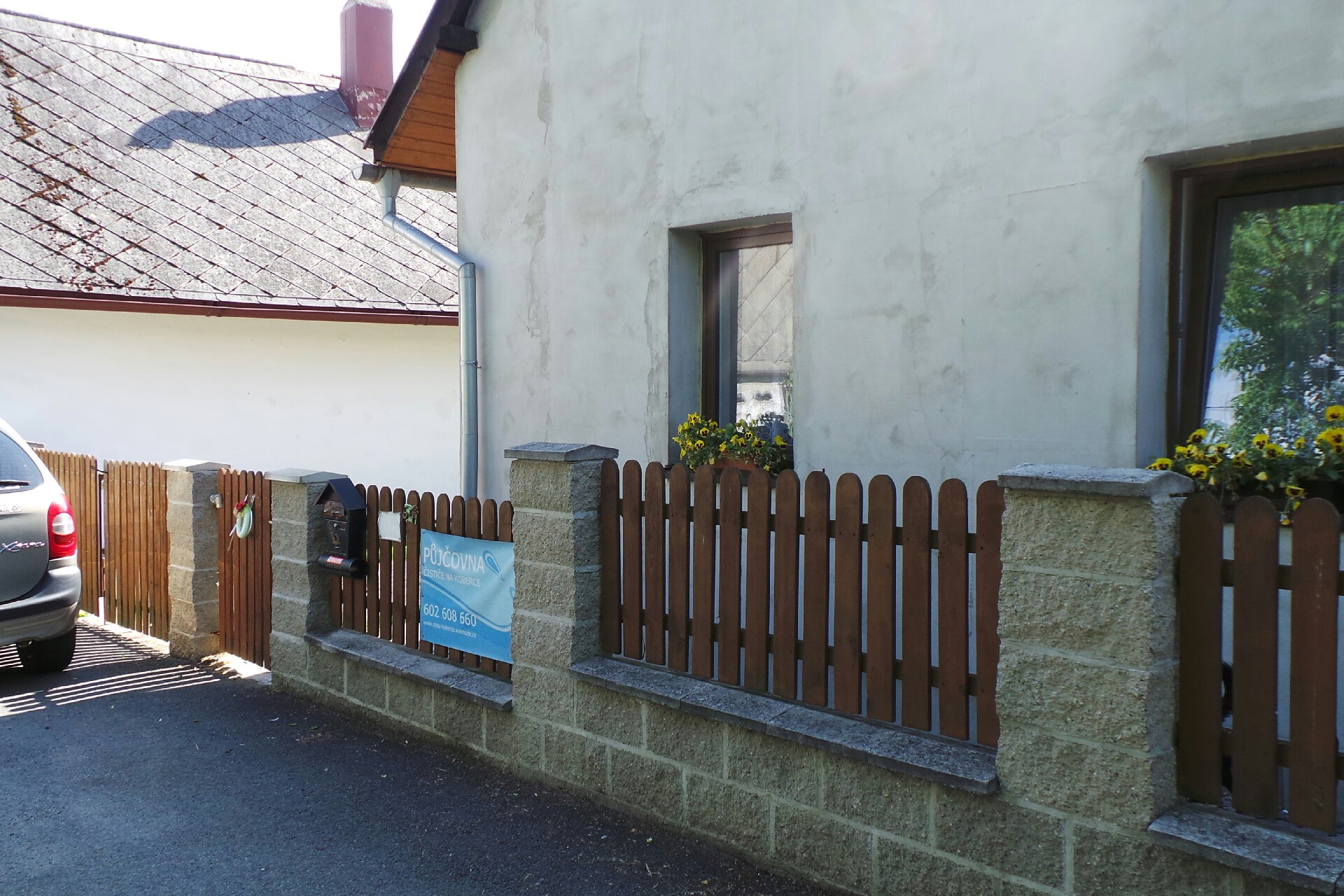 Jan Voříšek - Půjčovna čističů koberců