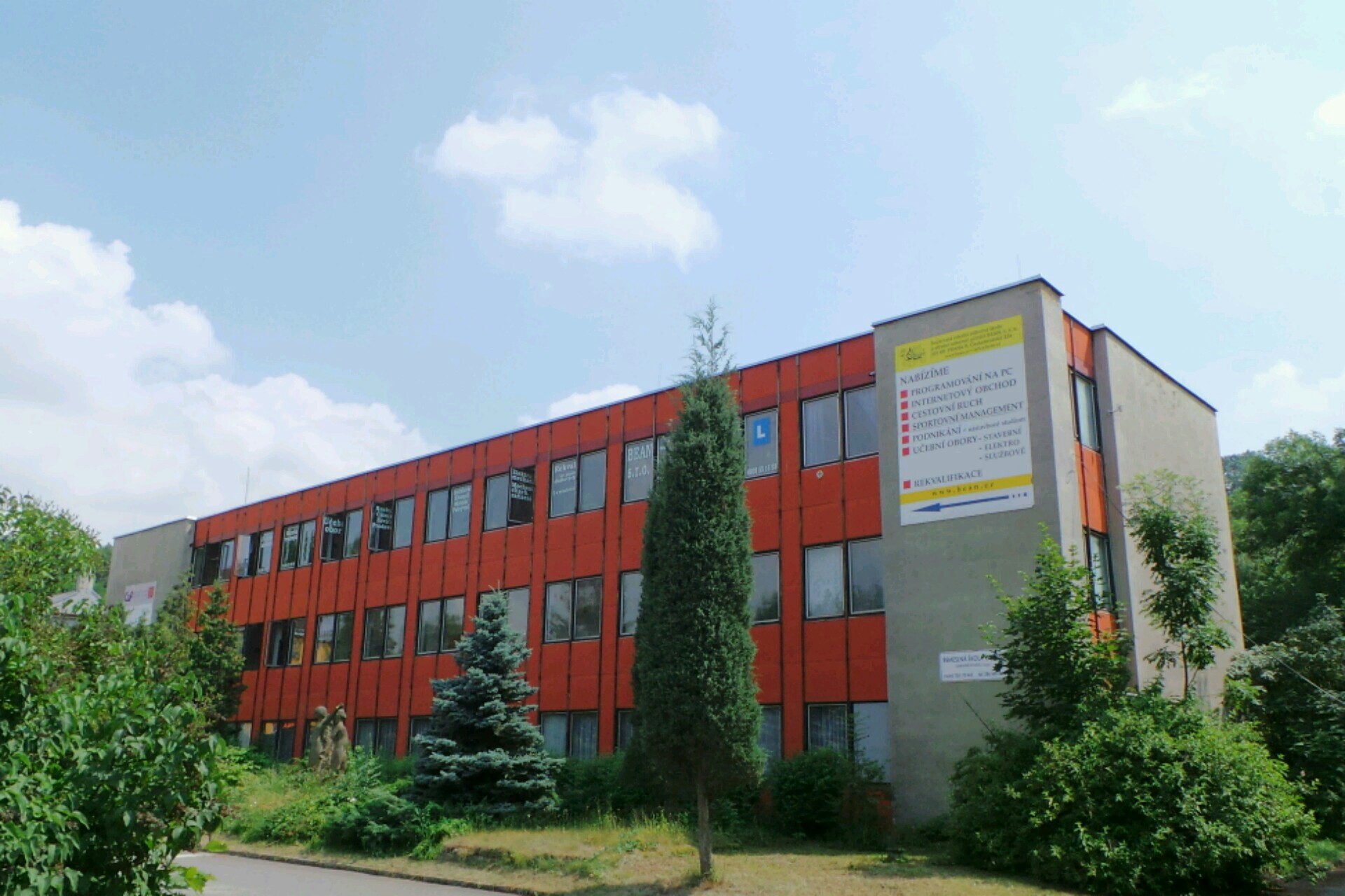 Střední škola kosmetiky a hotelnictví BEAN, s.r.o. foto 2