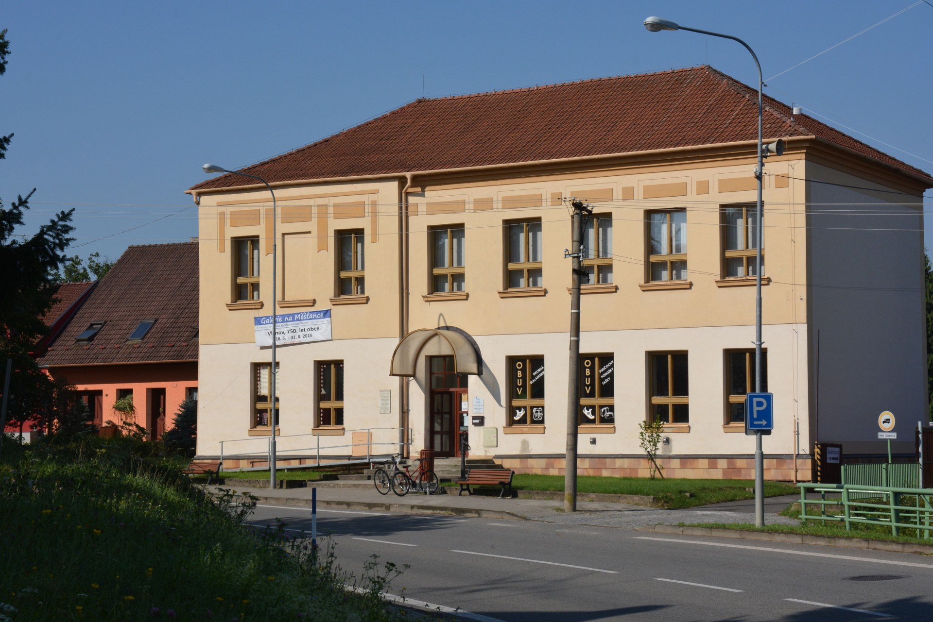 Místní knihovna Vlčnov foto 1