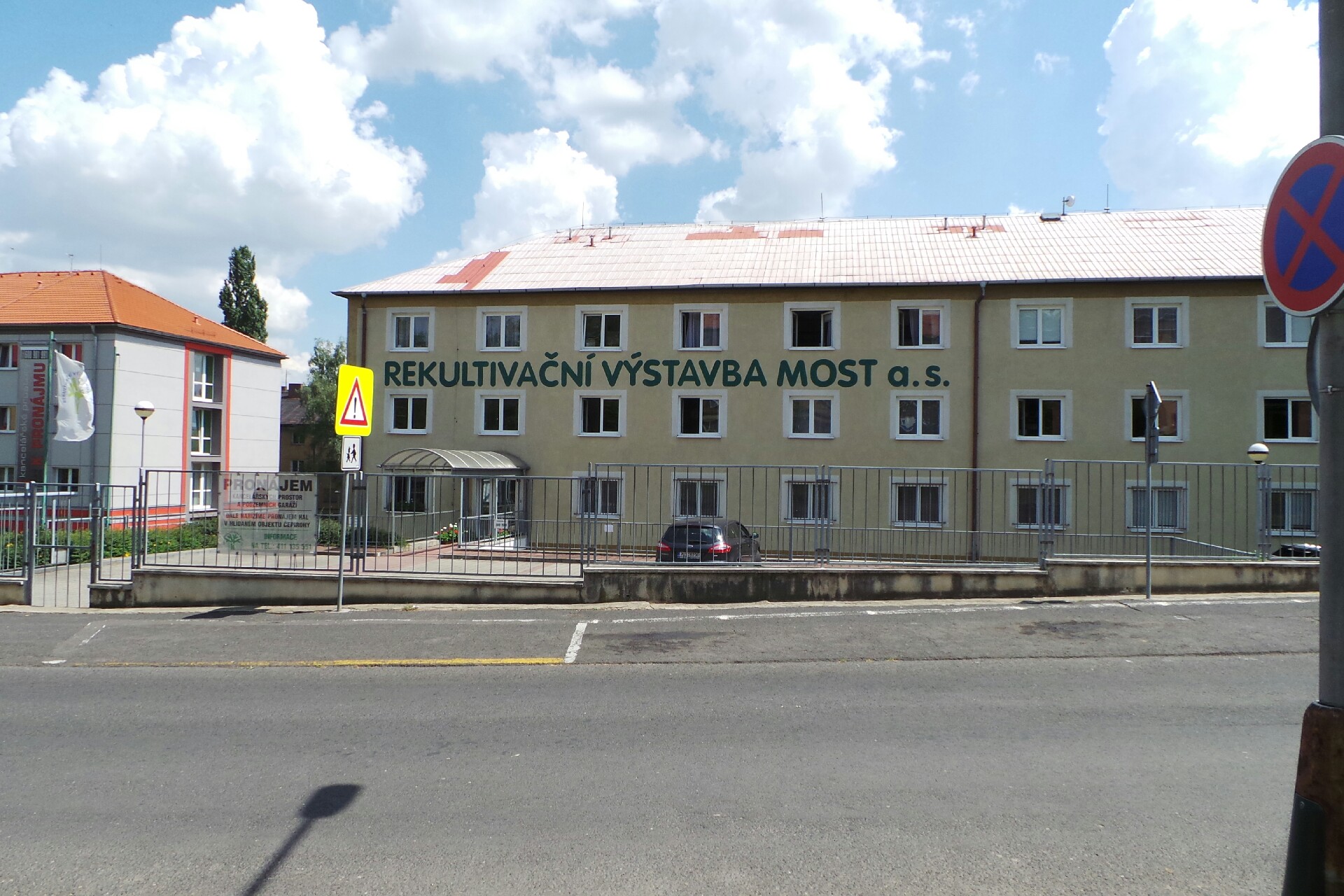 Půjčovna stavební techniky REKULTIVAČNÍ VÝSTAVBA Most, a.s.