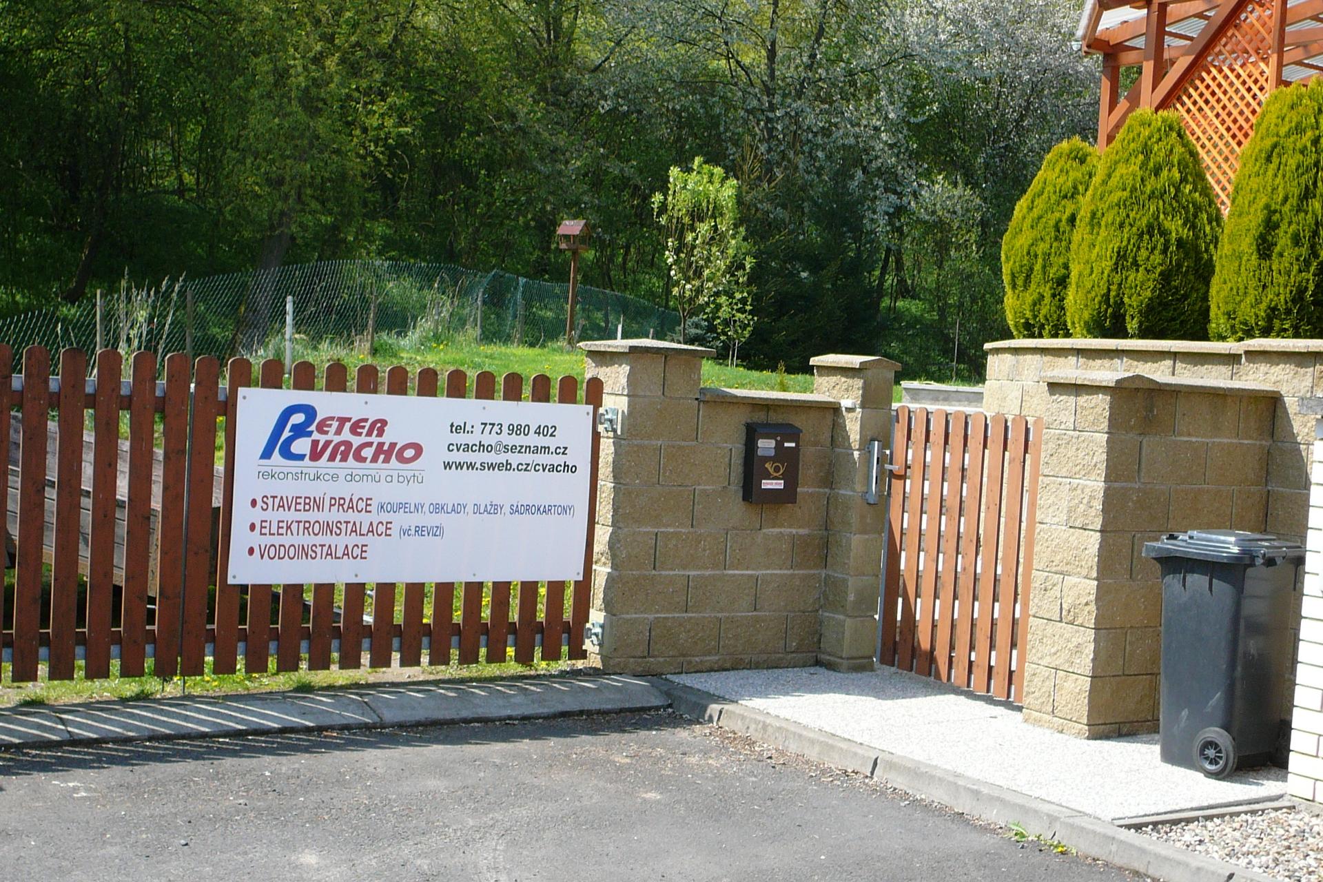 Peter Cvacho - rekonstrukce domů a bytů