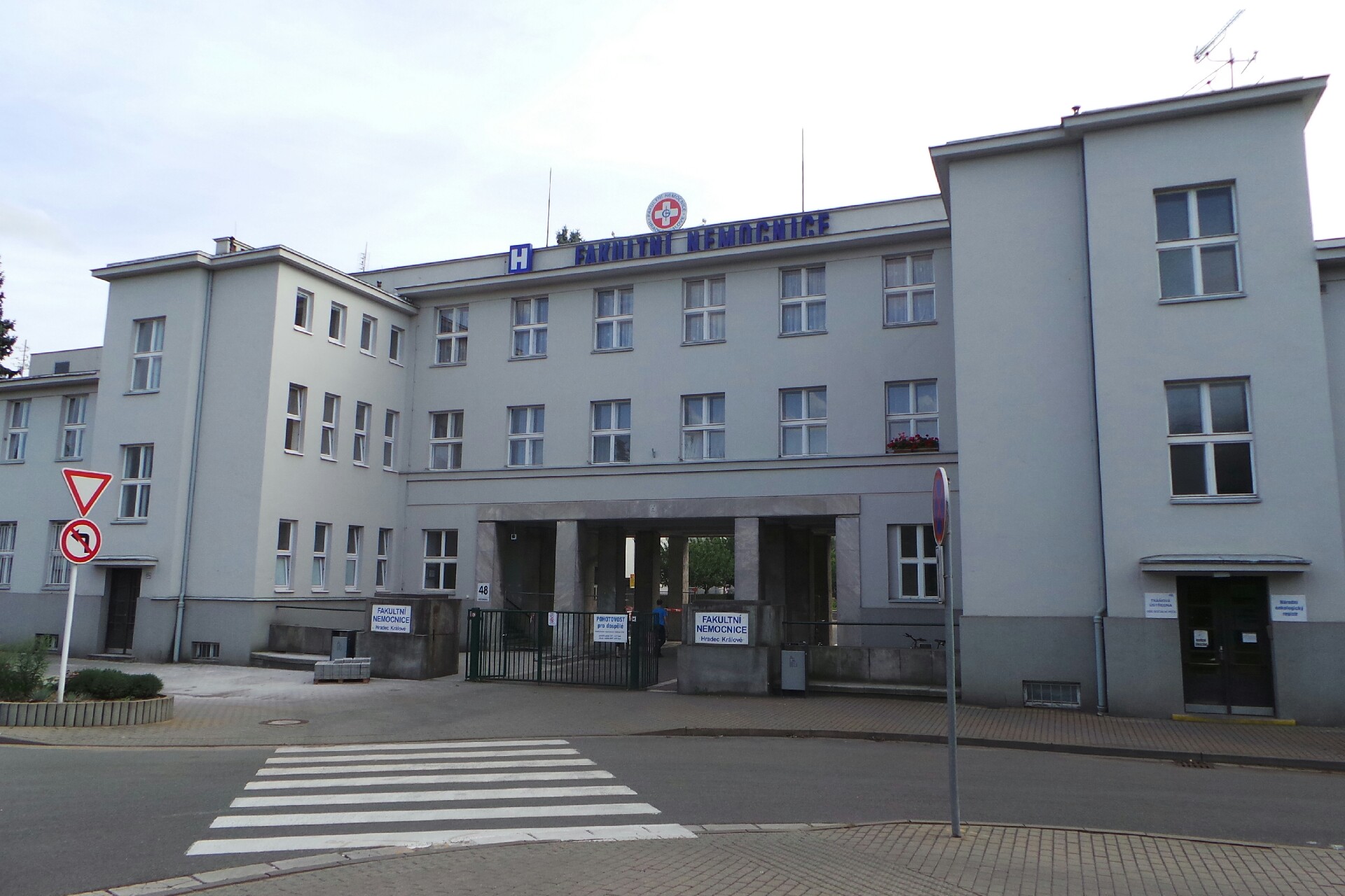 Ambulance nemocí kožních a pohlavních I. - Fakultní nemocnice Hradec Králové