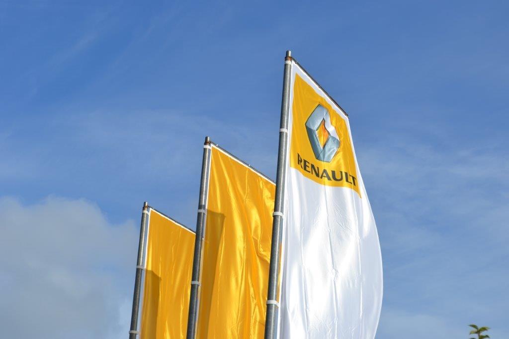 Pyramida Průhonice - Renault a Dacia foto 5