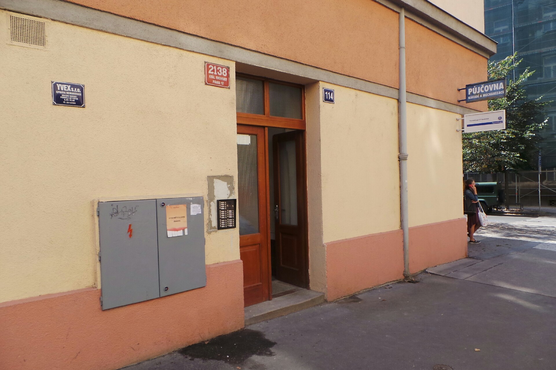 Úklidové služby - YVEX foto 1