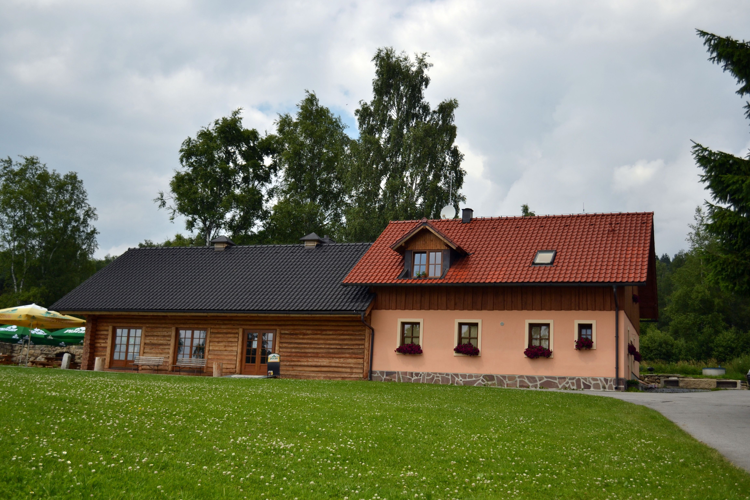 Restaurace Karlovy Dvory 2