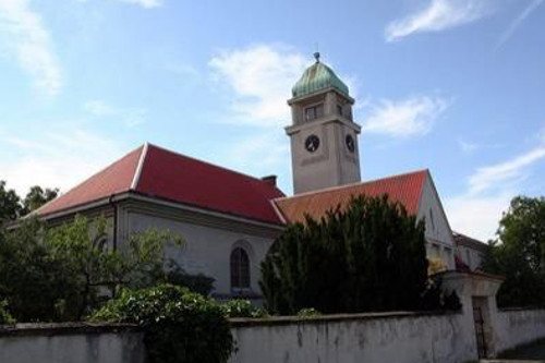 Kubistin, sdružení pro záchranu a revitalizaci evangelického kostela v Pečkách, o.s.