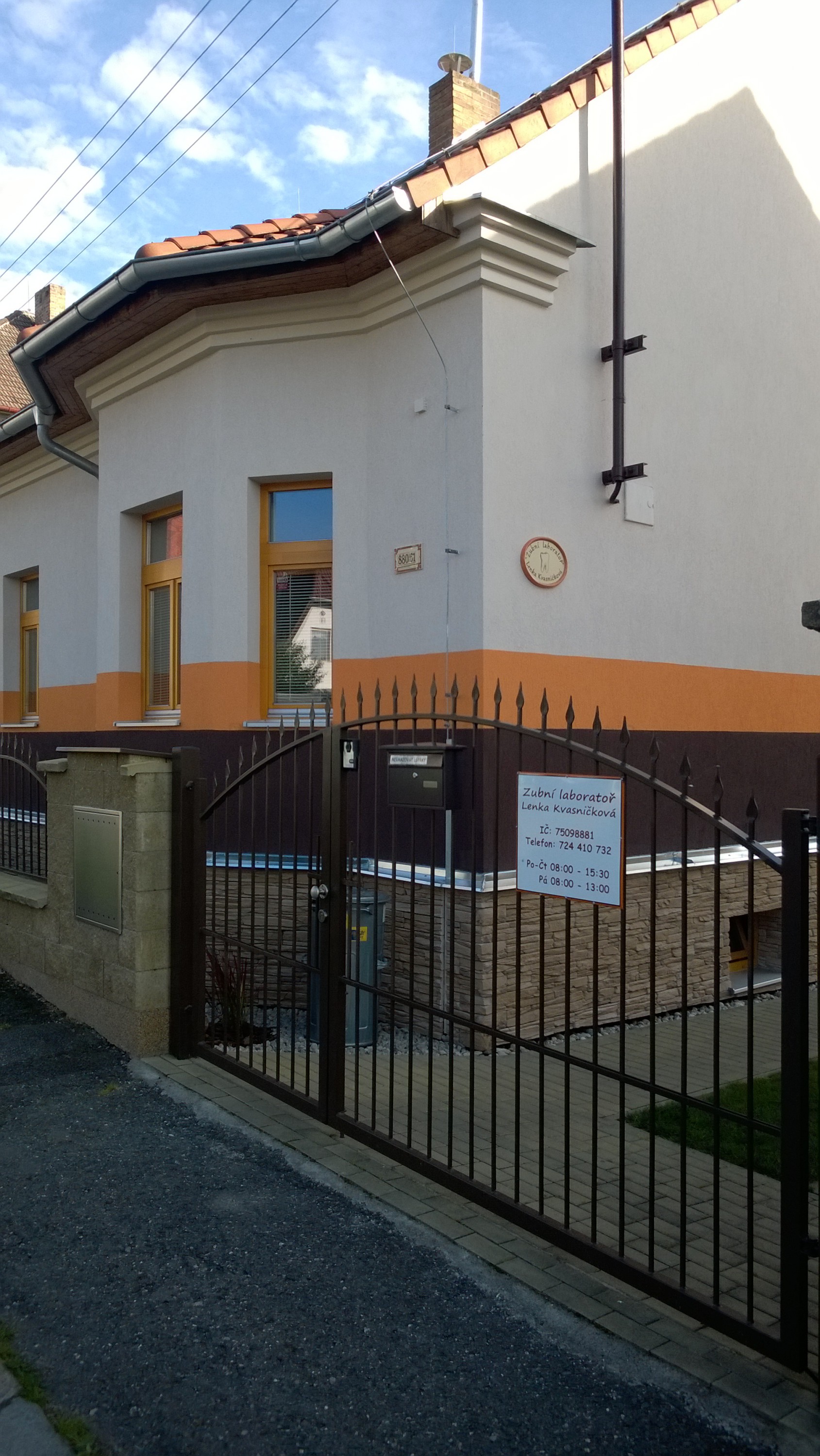 Zubní laboratoř Lenka Kvasničková foto 2