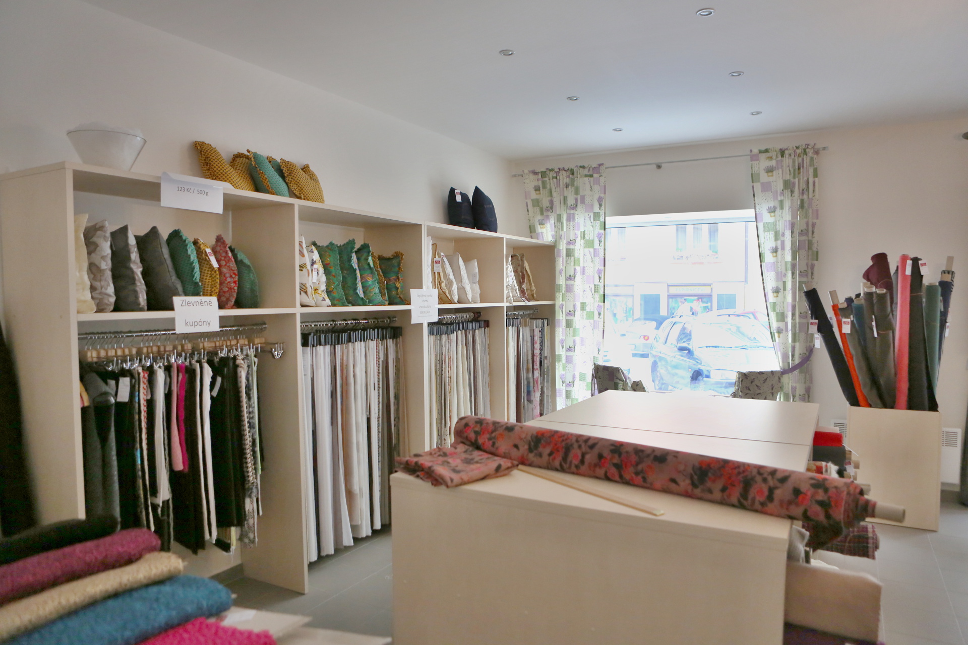 Vepetex s.r.o. - Atelier látek foto 2