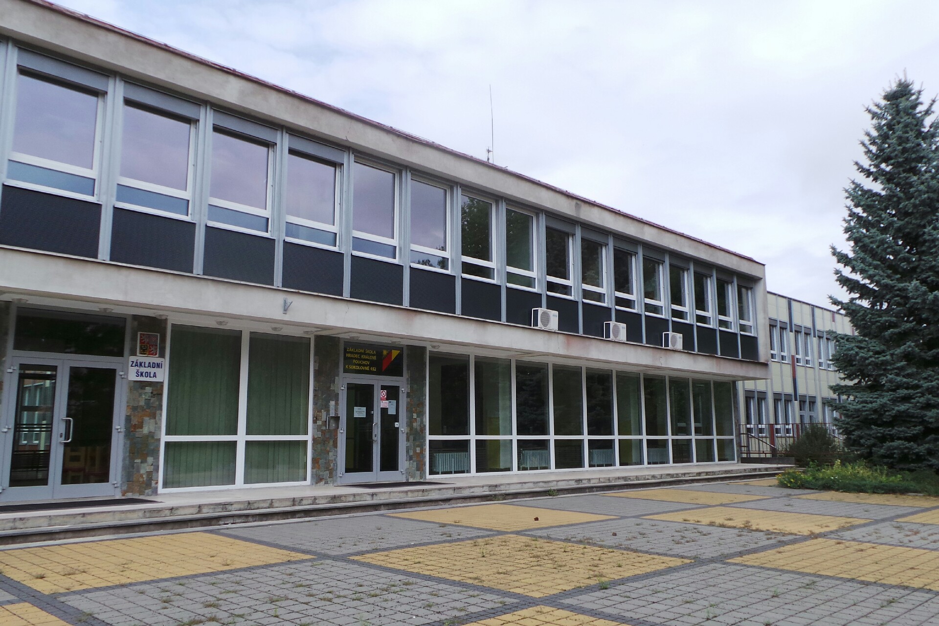 ZŠ Hradec Králové - Pouchov, K Sokolovně