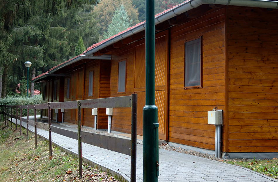 Učební a výcvikové středisko - Akademie múzických umění v Praze foto 4