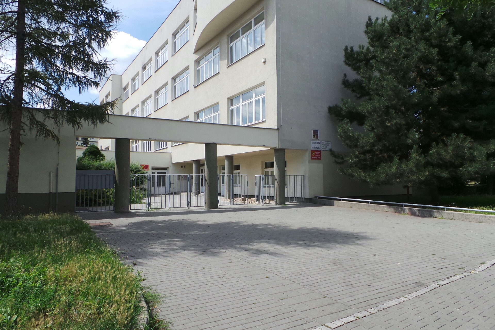 ZŠ a MŠ Brno, Křídlovická