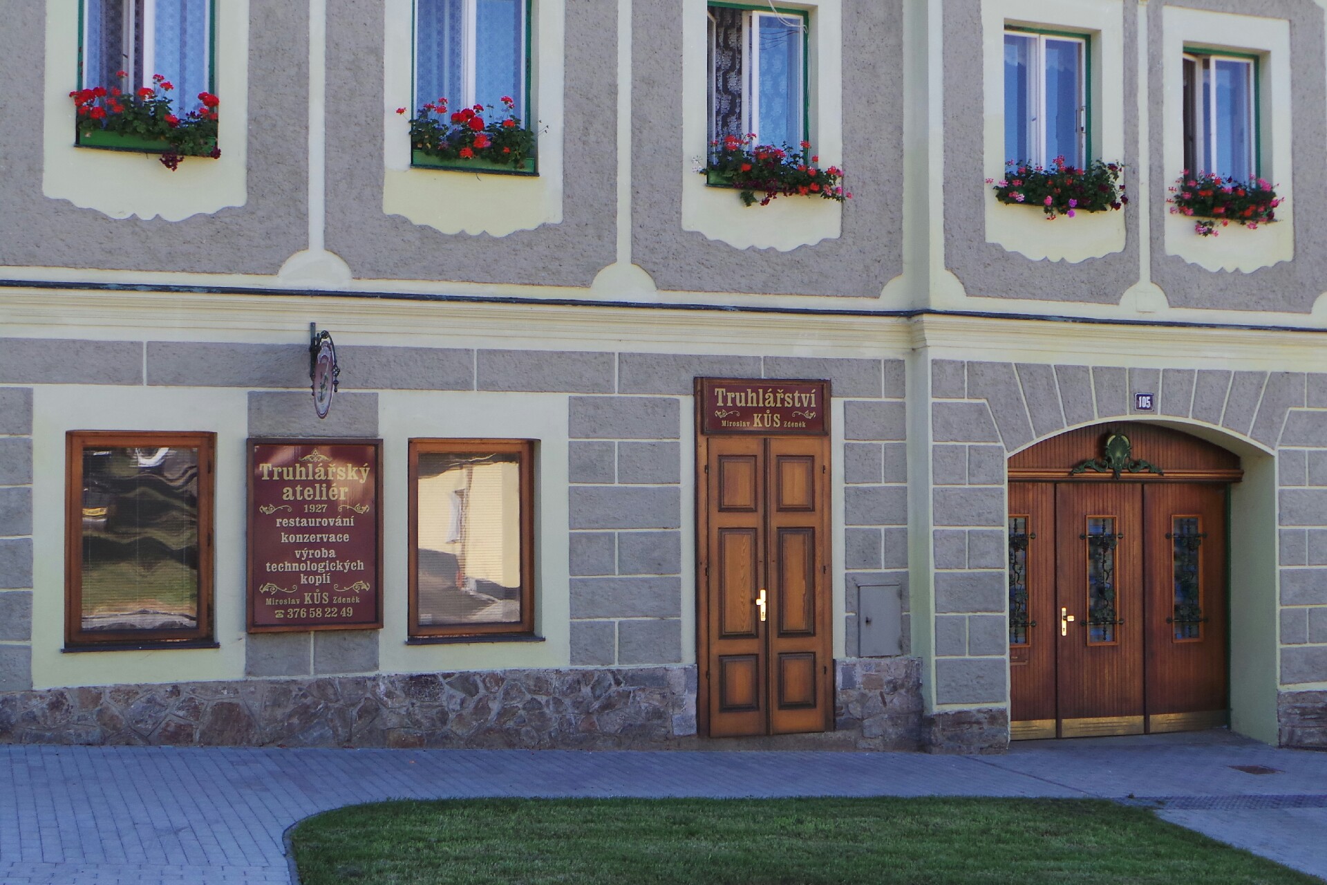 Truhlářský ateliér Kůs foto 1