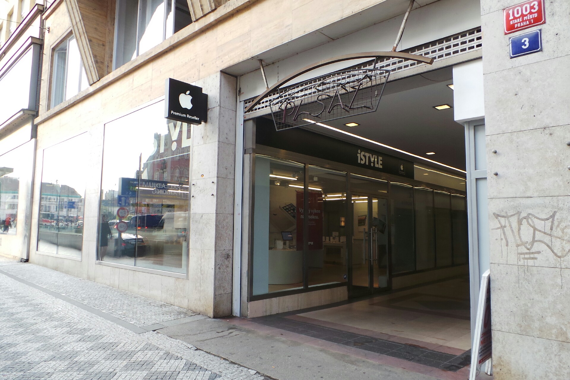 JUDr. Michaela Šerá