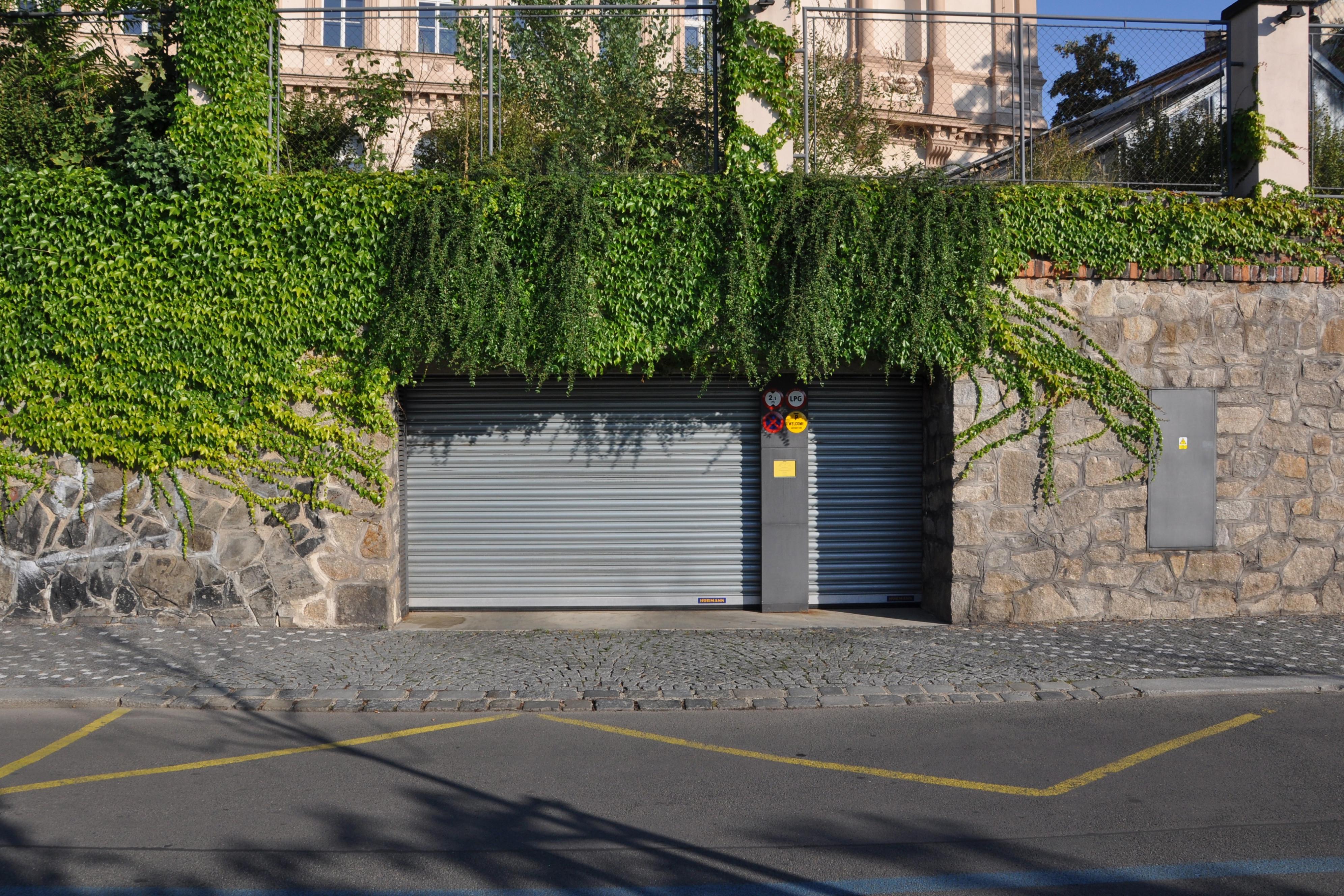 MR.PARKIT - Garáž Španělská