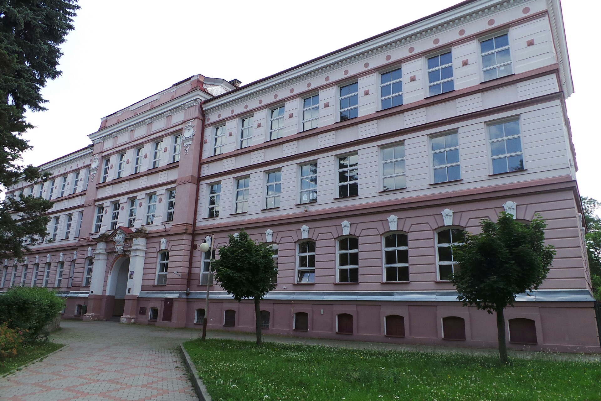 ZŠ Česká Lípa, Pátova