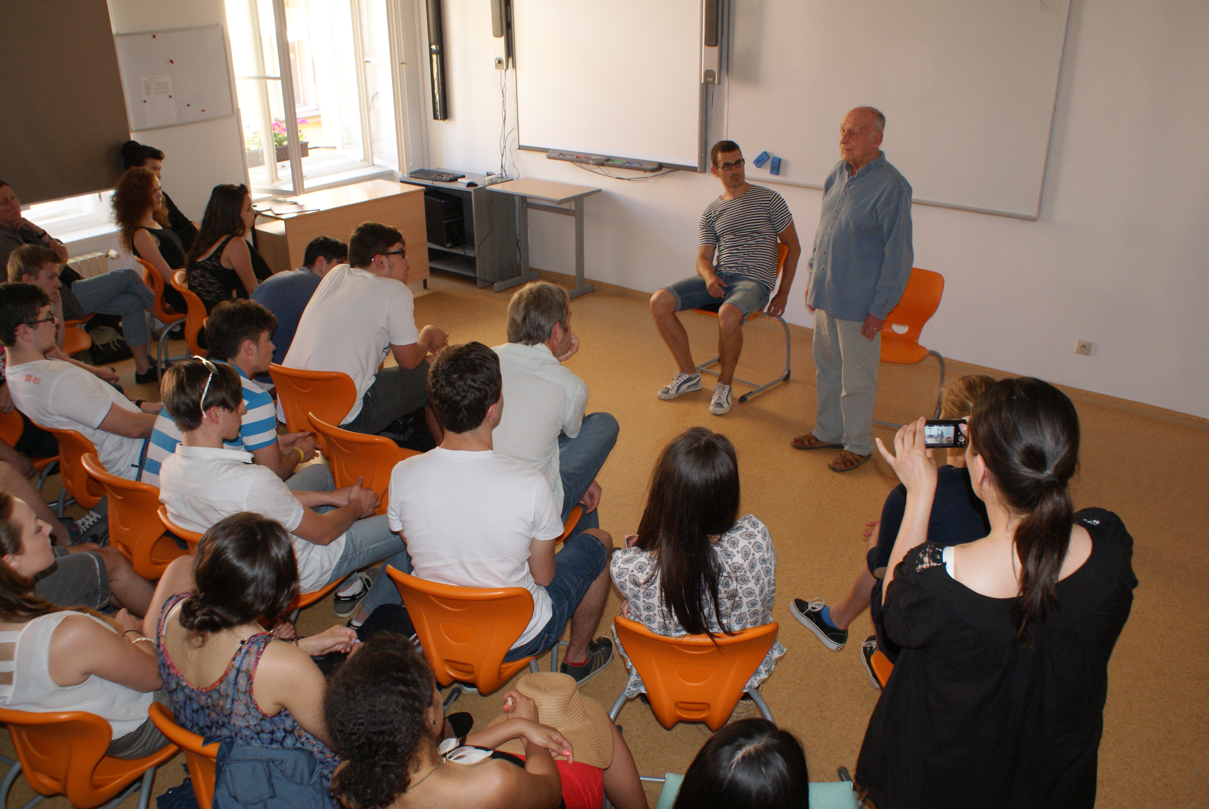 Gymnázium Jana Palacha, Praha 1 foto 3