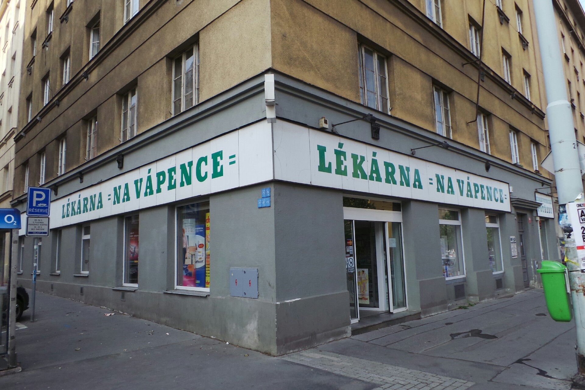 Místní Lékárna Na Vápence foto 1