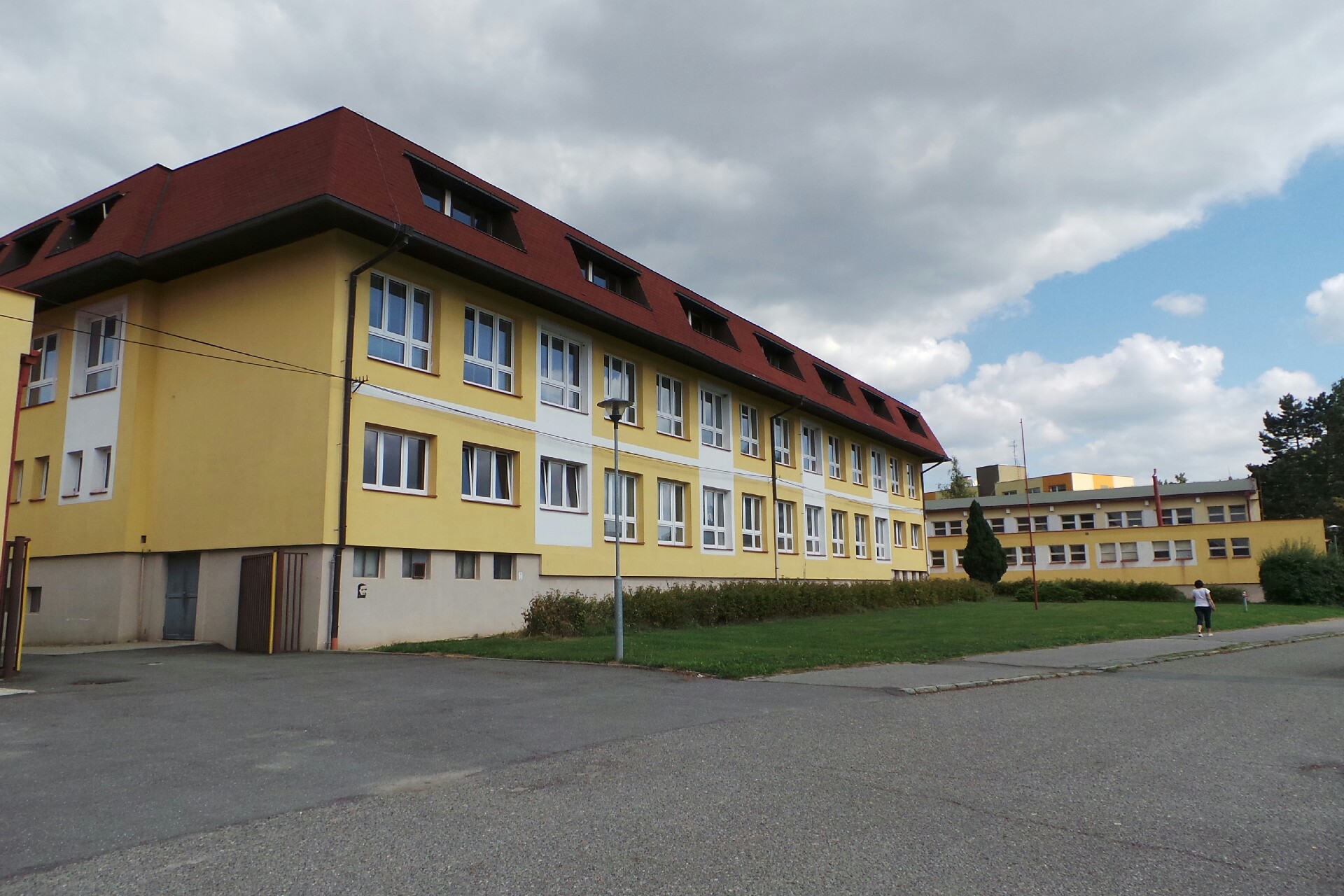 ZŠ Bechyně, Školní