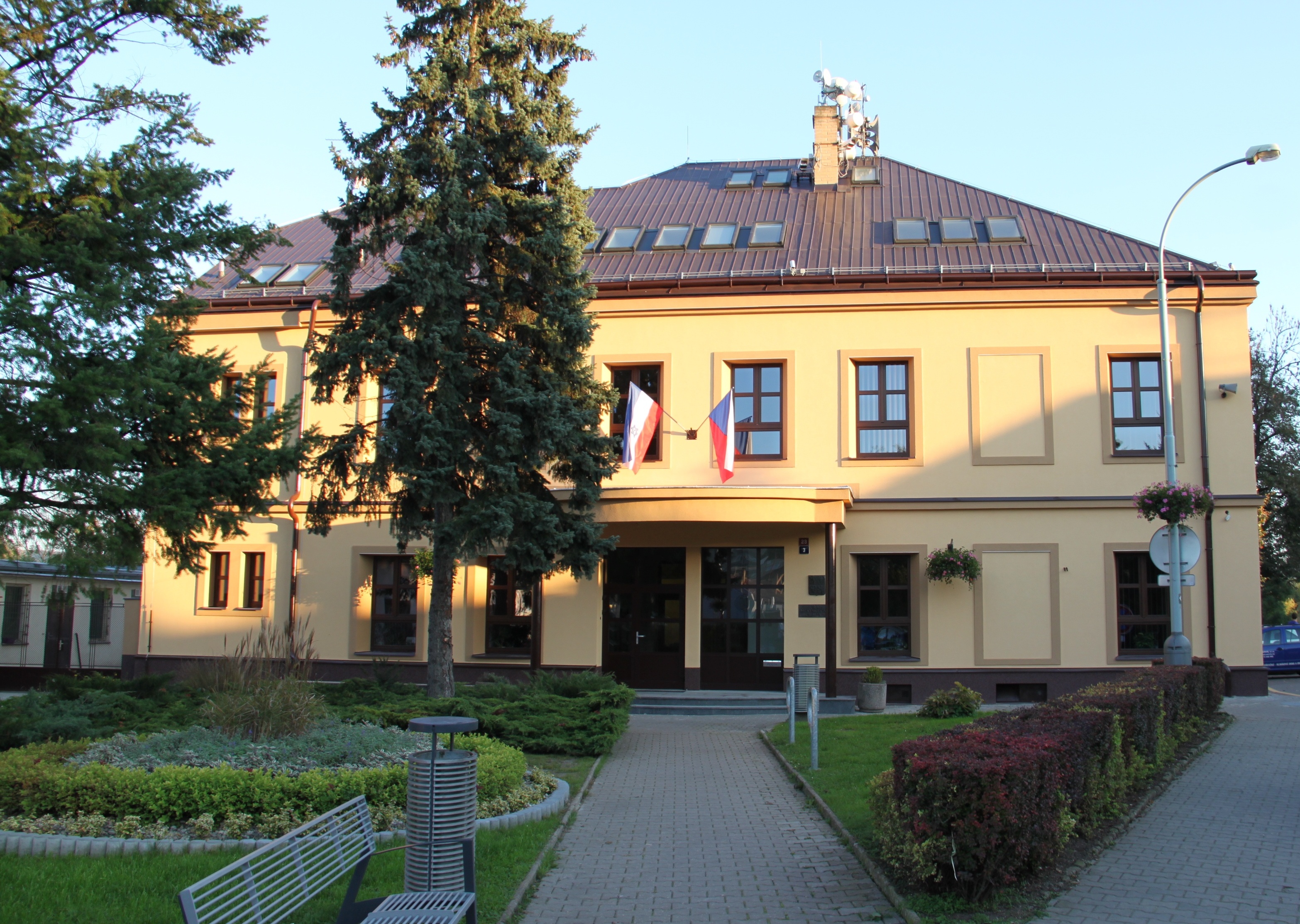 Úřad městské části Praha 16