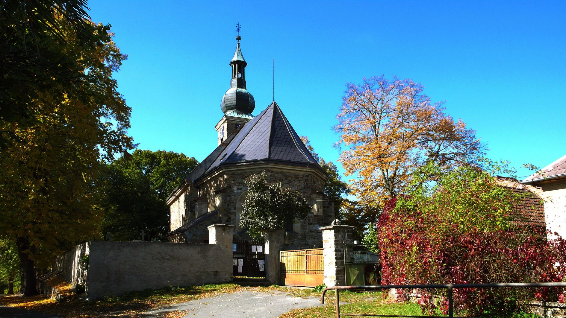 Úžice - obecní úřad foto 2