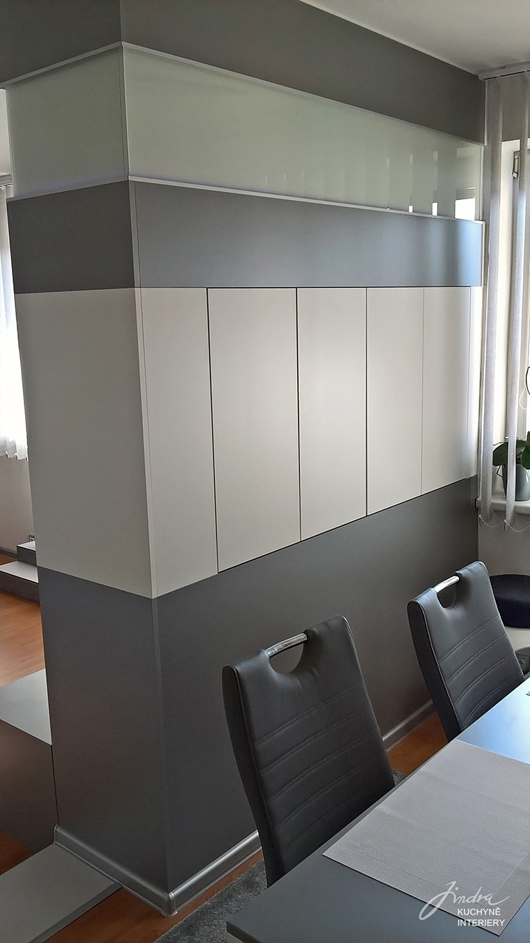 JINDRA KUCHYNĚ - INTERIERY