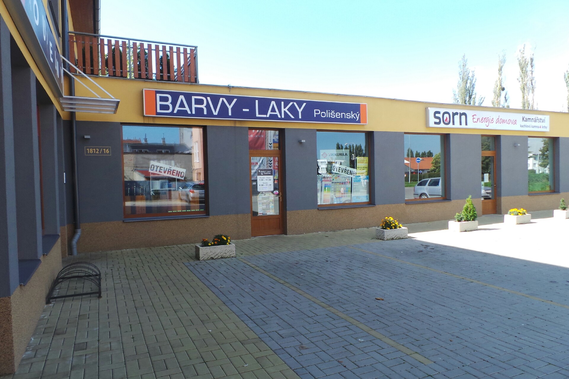 BARVY LAKY POLIŠENSKÝ