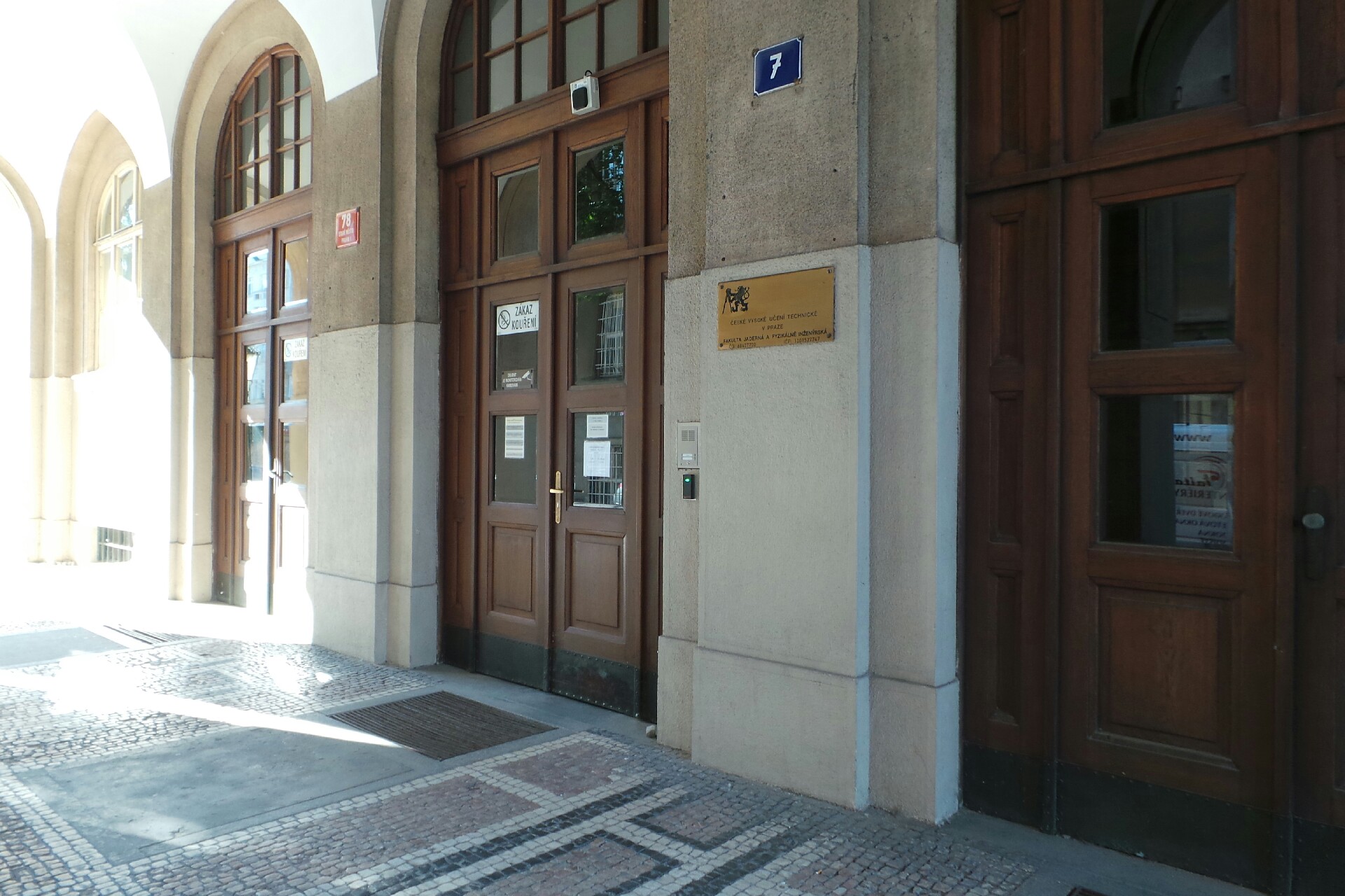 České vysoké učení technické v Praze - Centrum pro radiochemii a radiační chemii