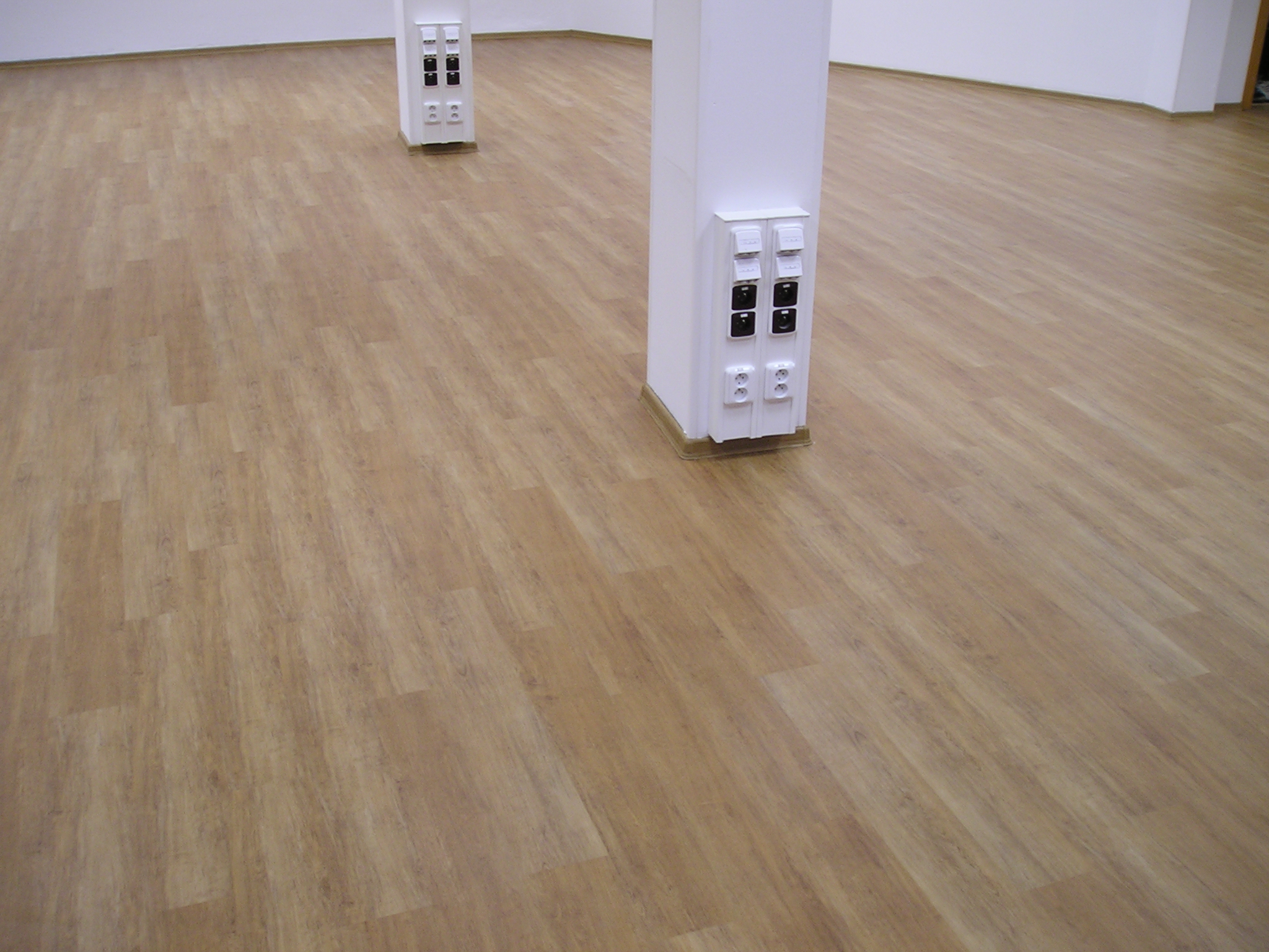 SENZA podlahy - dveře foto 2