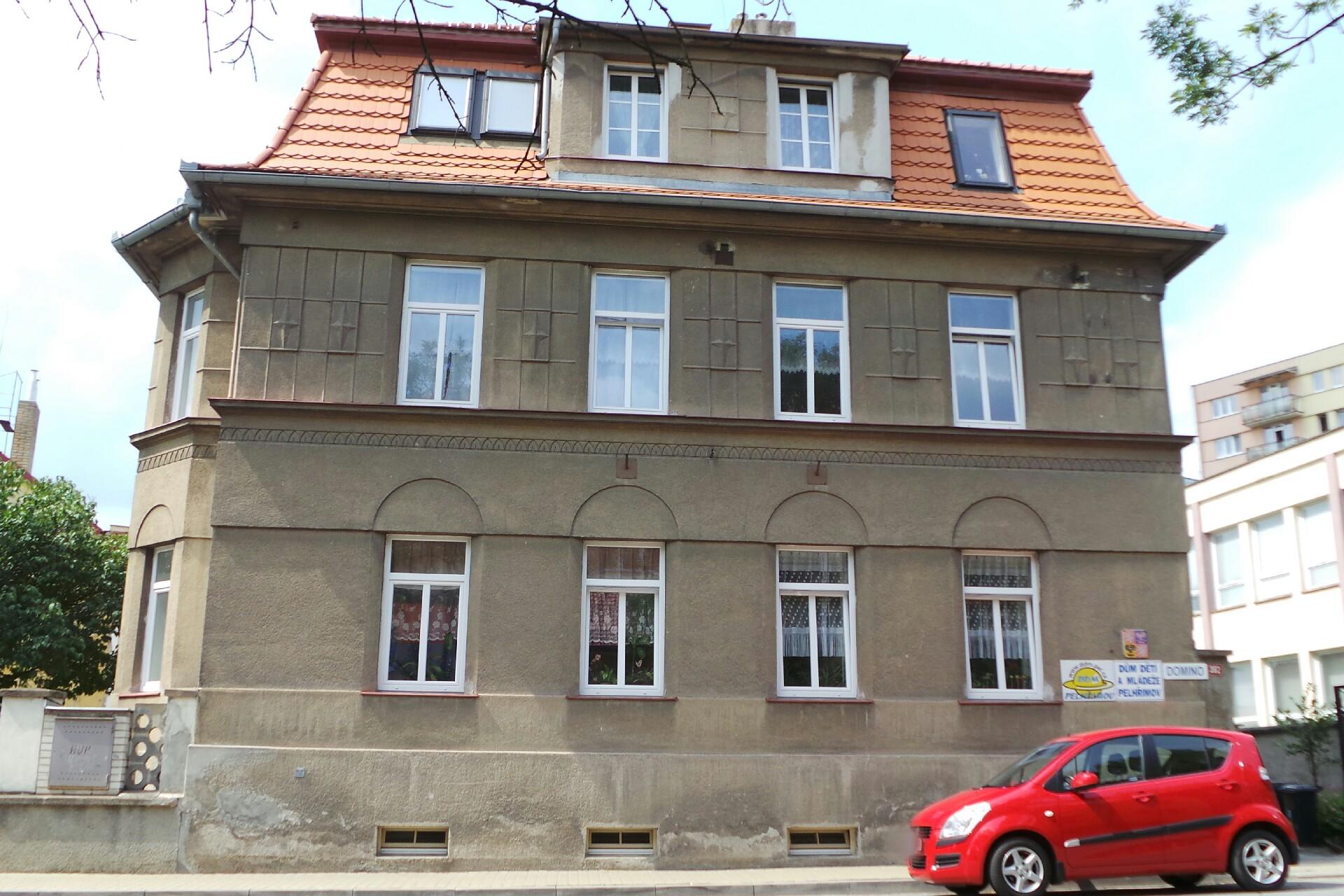 Dům dětí a mládeže, Pelhřimov, Třída legií 382