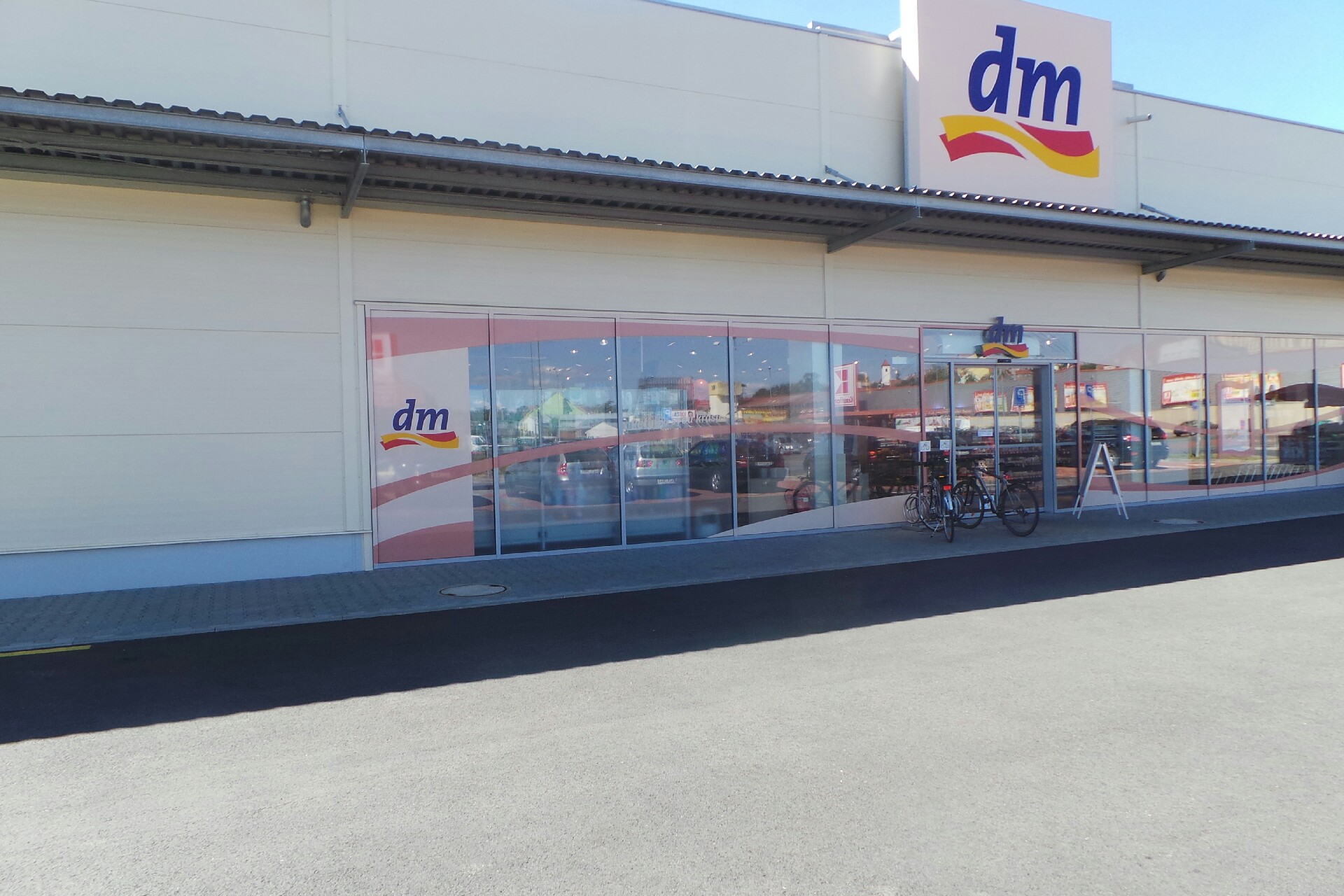 dm drogerie markt s.r.o.