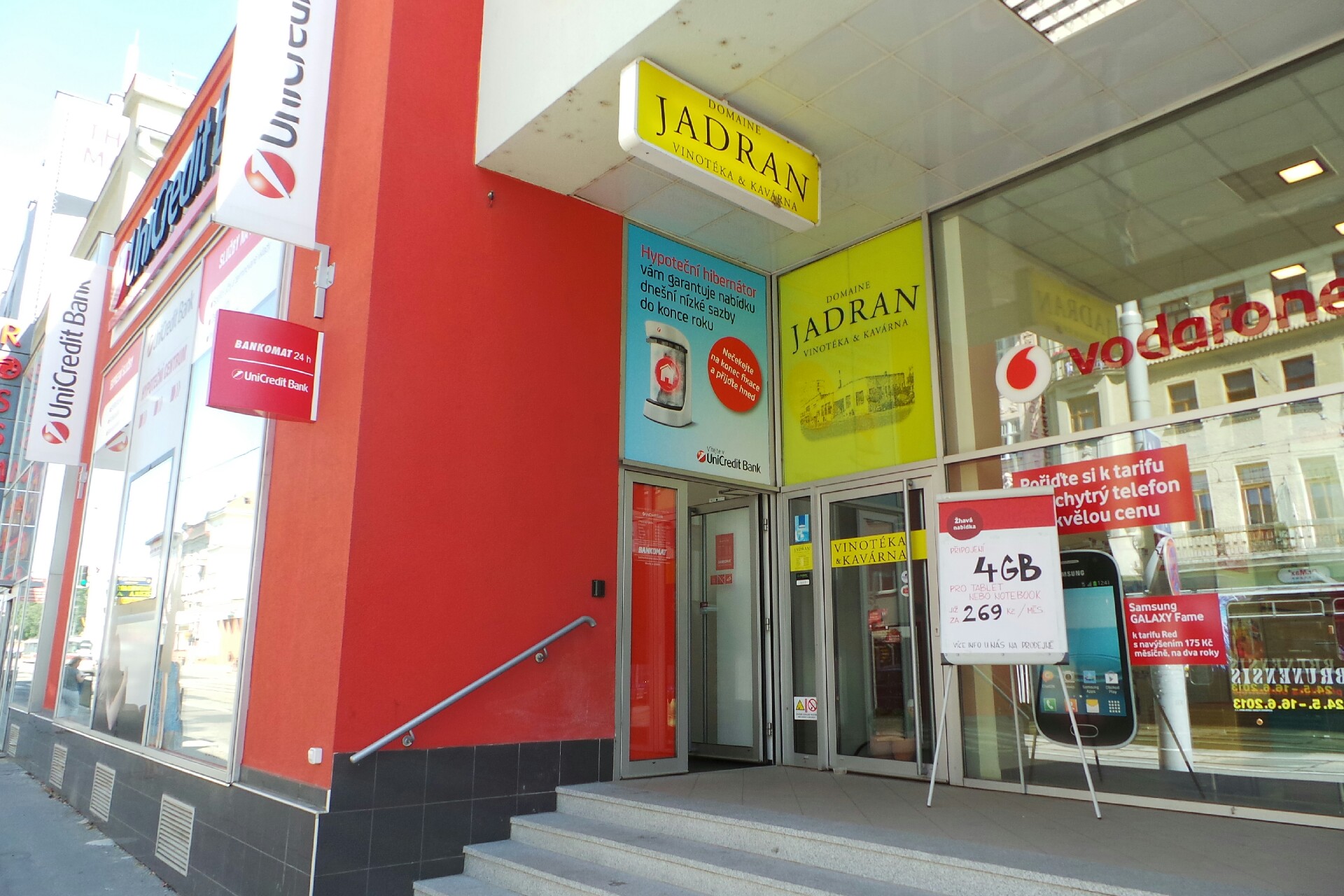 UniCredit Bank Czech Republic and Slovakia, a.s. foto 2