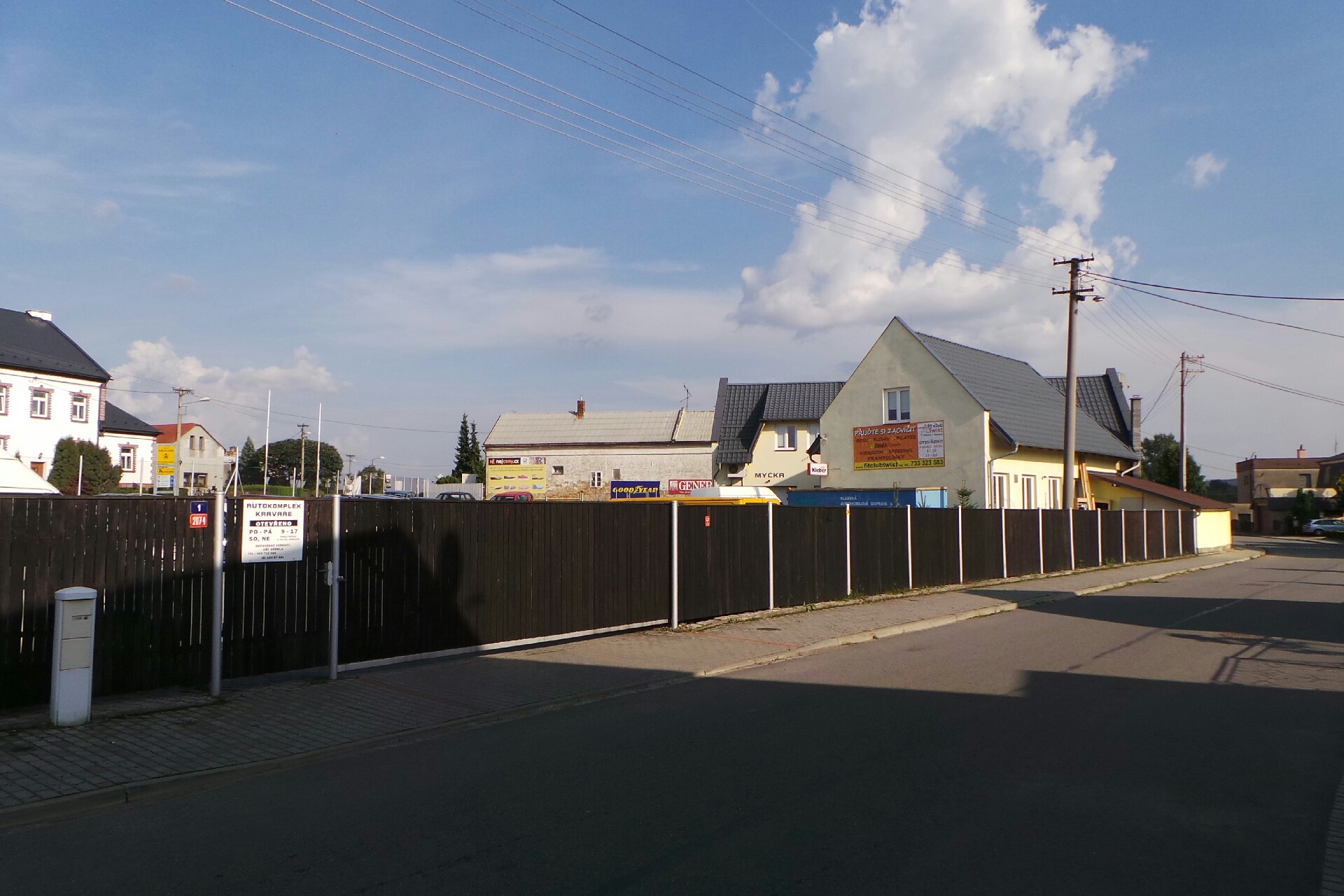 AUTOKOMPLEX KRAVAŘE