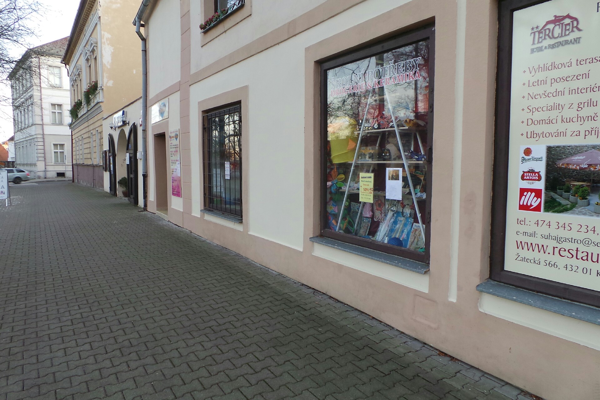 Nehtové studio - Dung Do Hoang