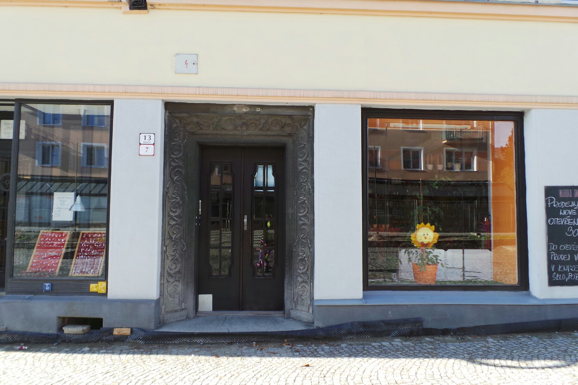 Petr Laštůvka  Květiny sklo