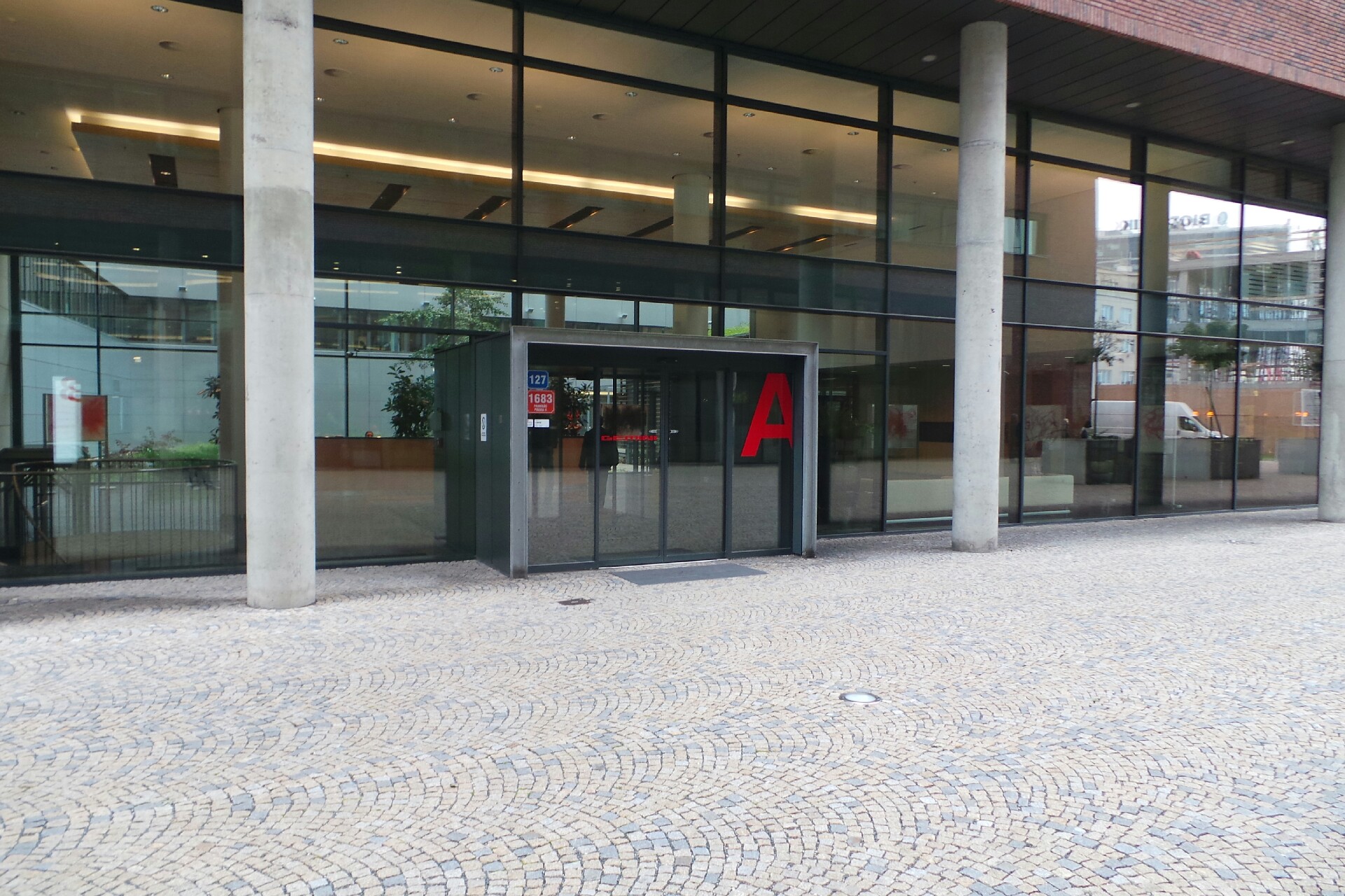 Mgr. Lukáš Duffek, advokát