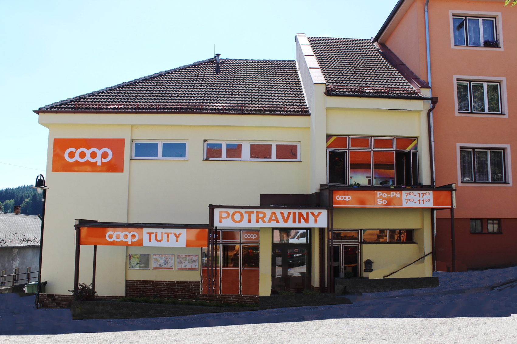 Potraviny COOP TUTY
