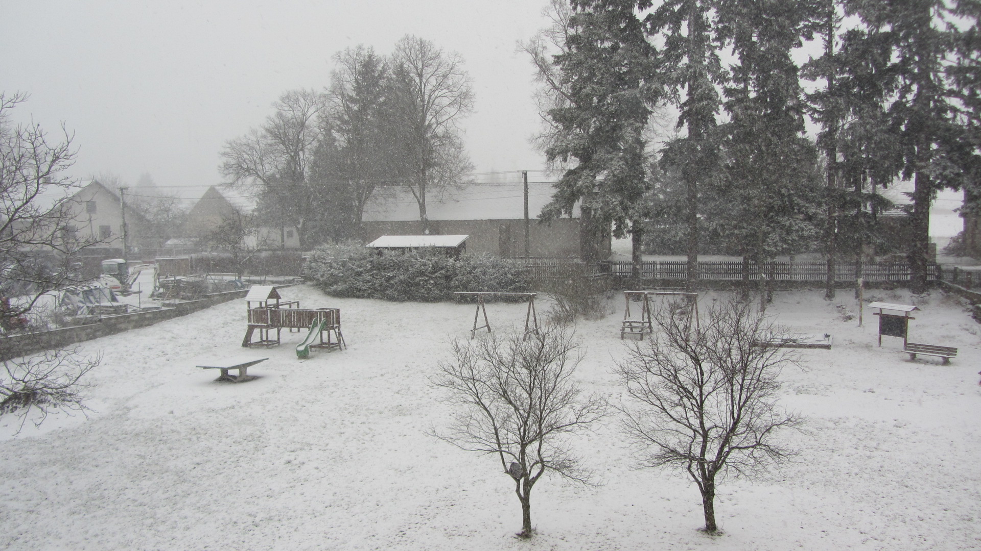 Masarykova základní škola a mateřská škola Obecnice foto 3