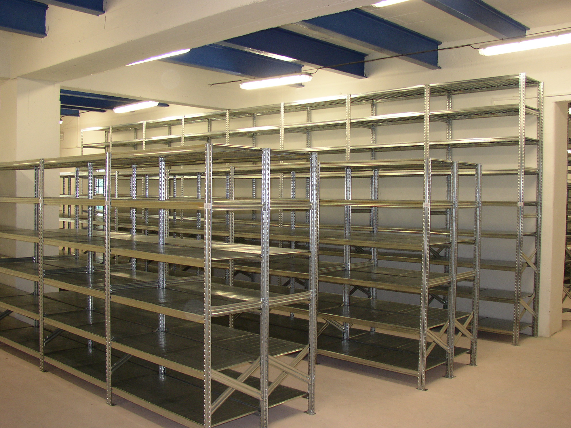 EURO – REGÁLY foto 2