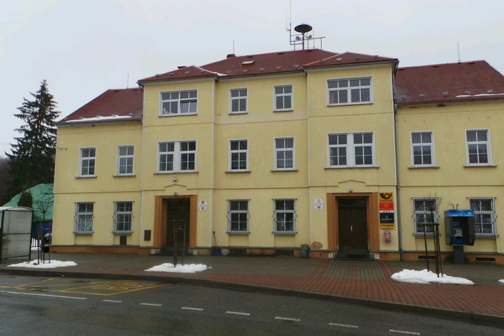 Dolní Podluží - obecní úřad foto 1