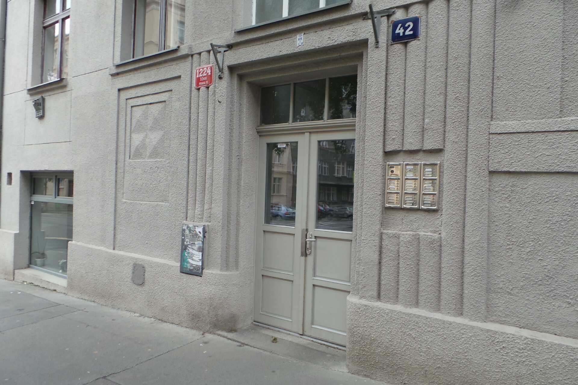 AED Invest team, s.r.o.