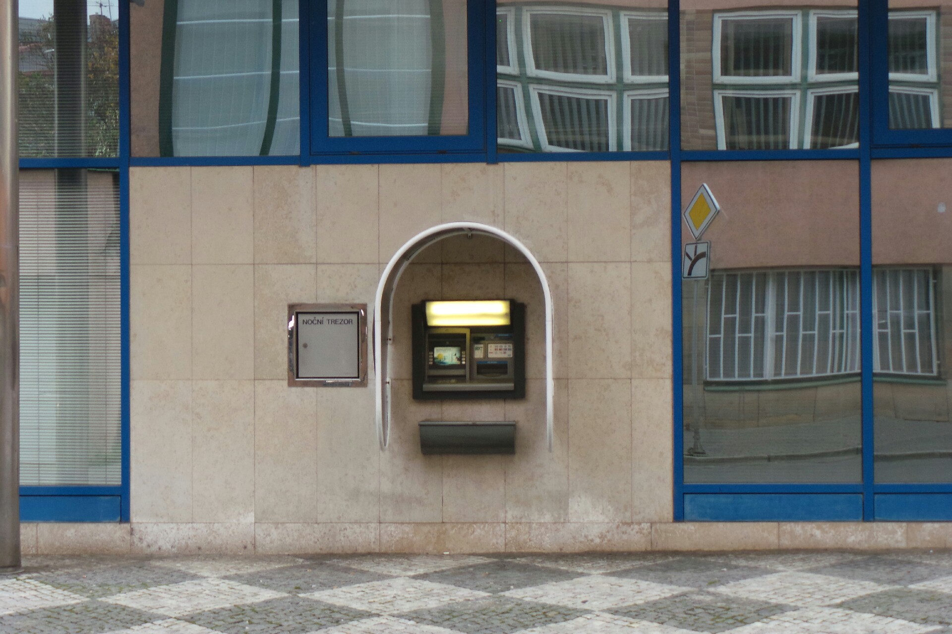 Bankomat České spořitelny