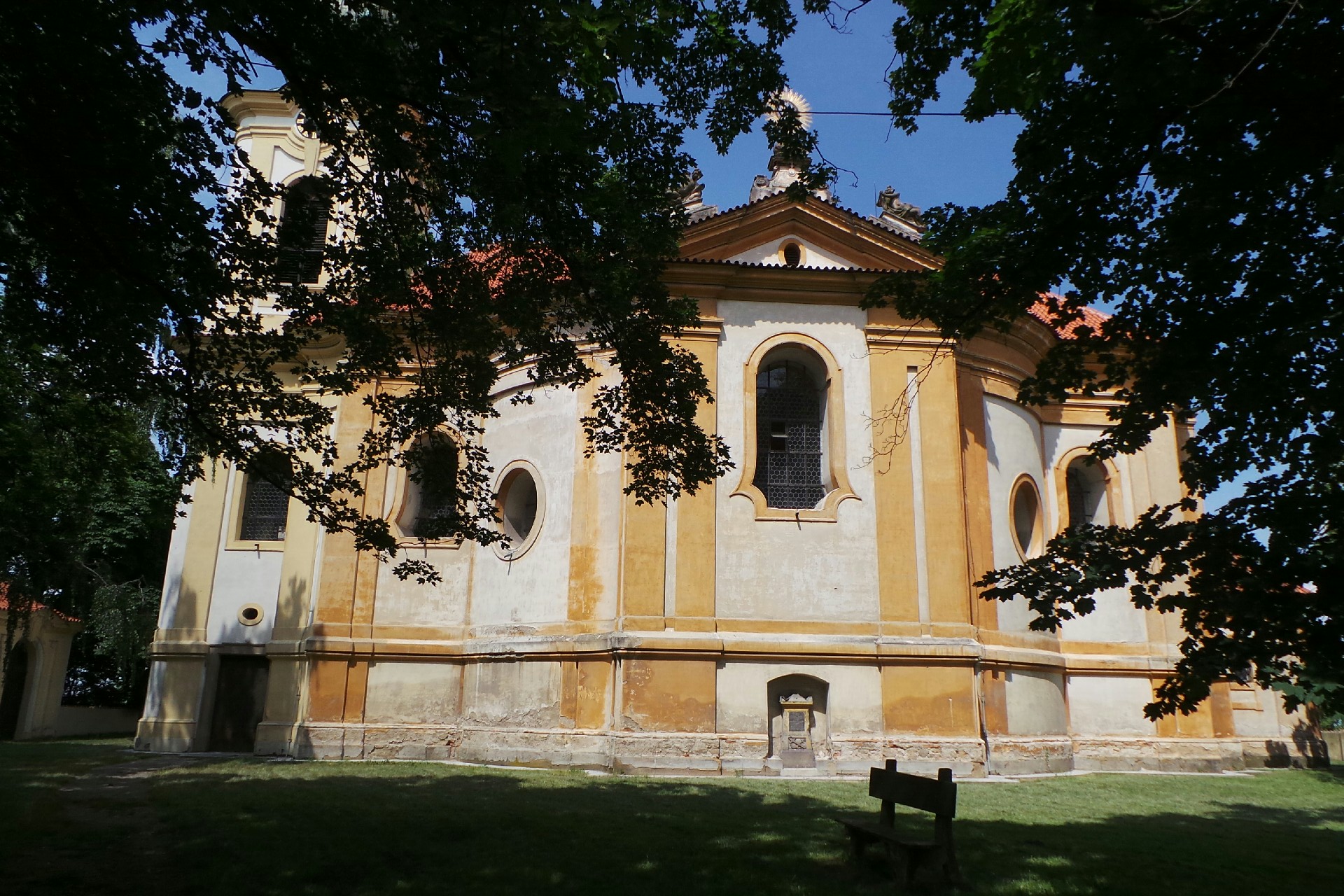 Římskokatolická farnost Odolena Voda