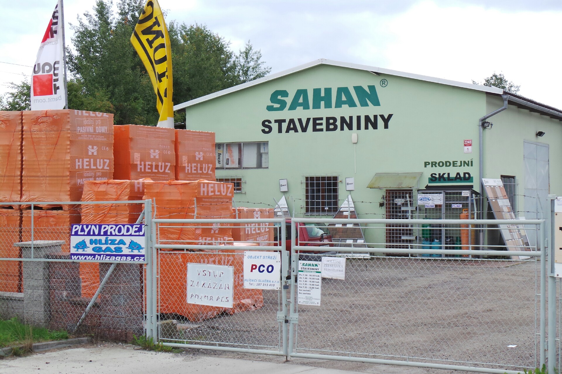 Stavebniny SAHAN