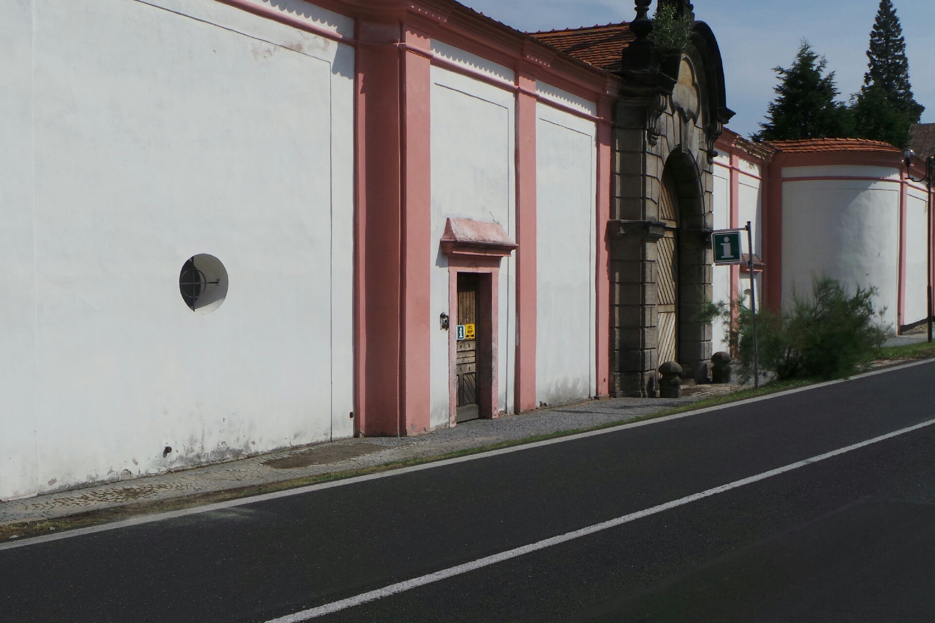 Cisterciácké opatství Osek