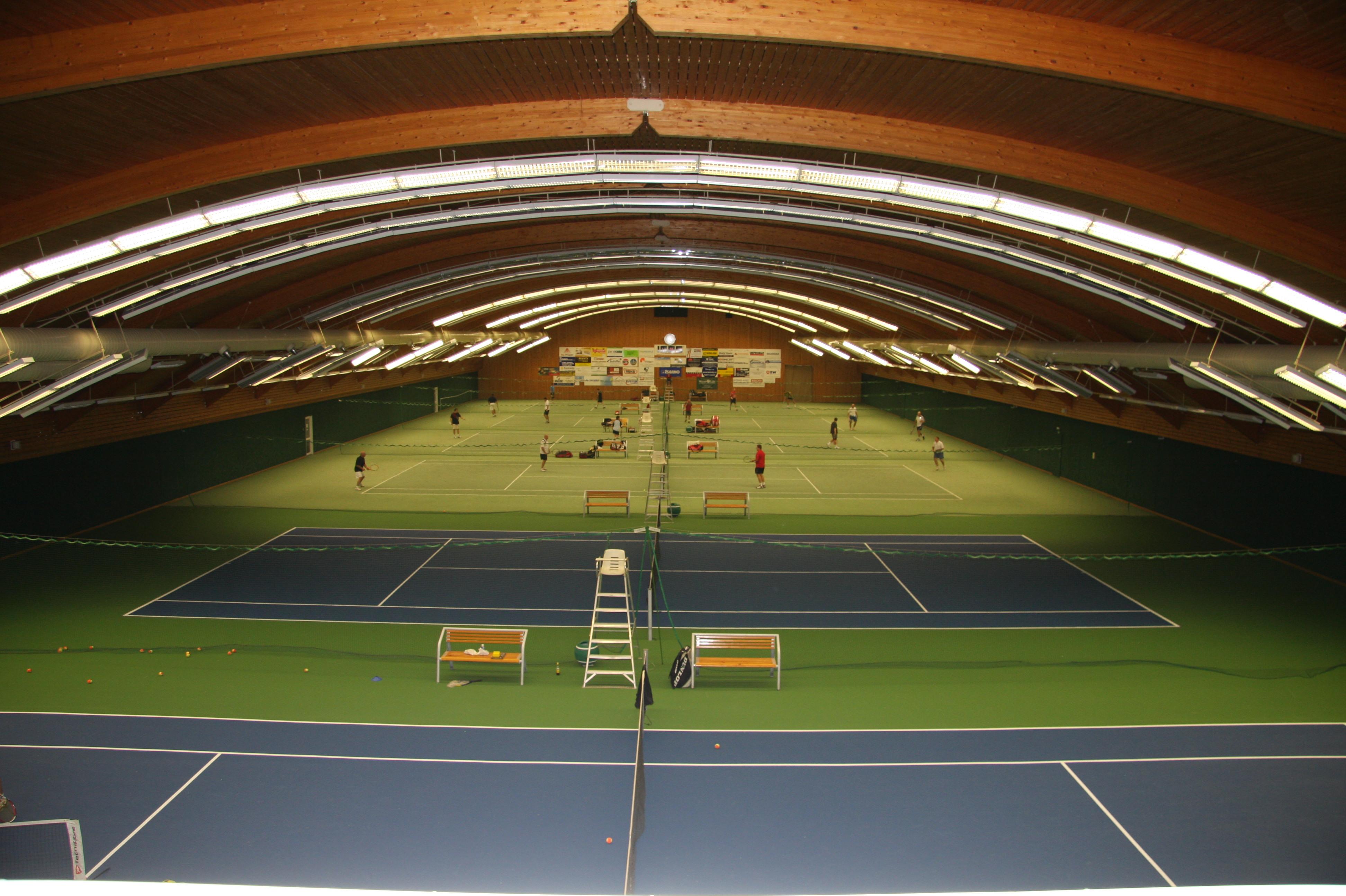 Tenisová a badmintonová hala Sprint foto 2